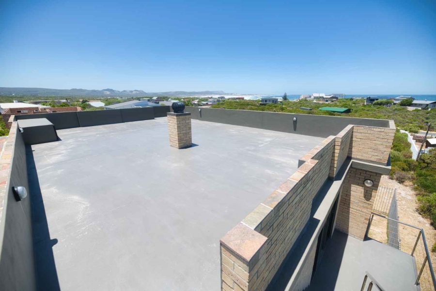 4 Bedroom Property for Sale in Pearly Beach Western Cape